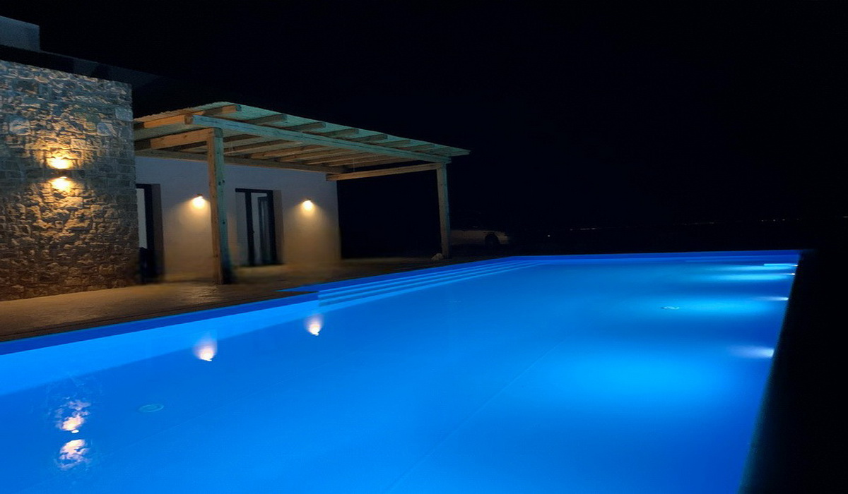 construction_chalkidiki_nikiti_night_exterior_02